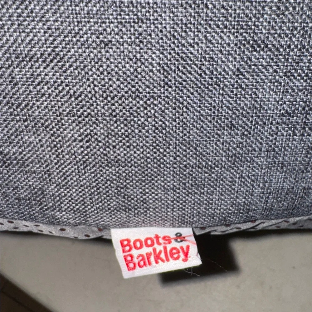 Boots & Barkley Gray x-small Pet Dog Cat Bed Cave